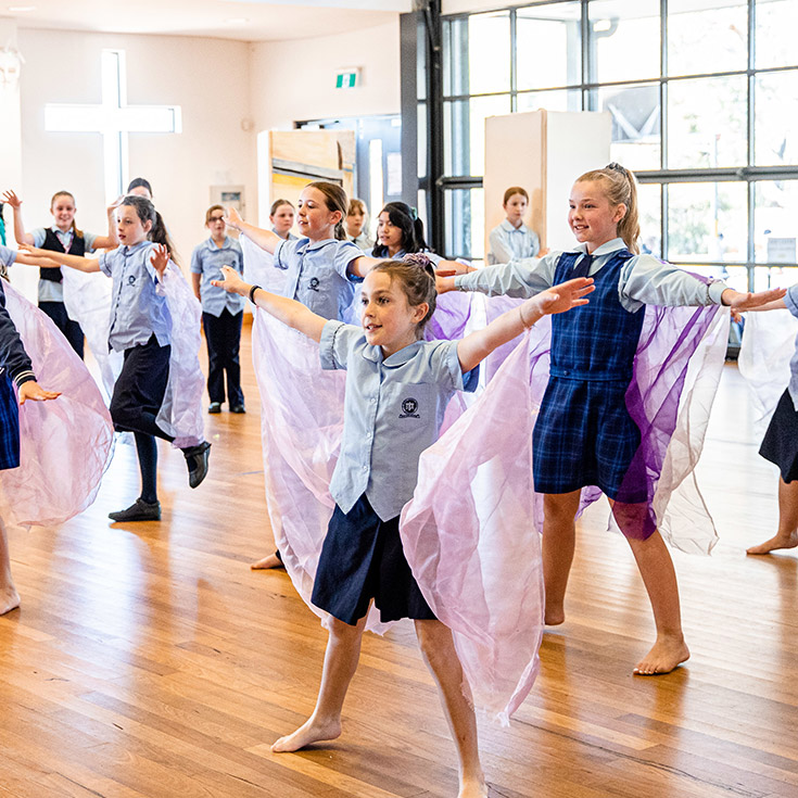 Students participating in dance at St Thomas Aquinas Catholic Primary Springwood