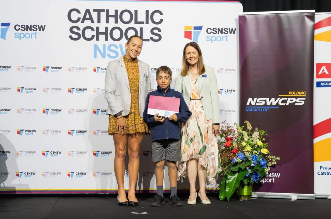 459854762807679_1477680284358450-1