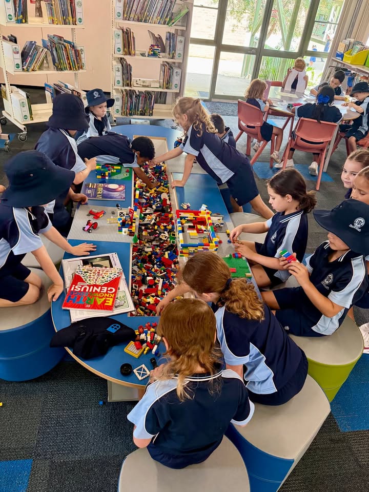 459854762807679_1528008885992256-1